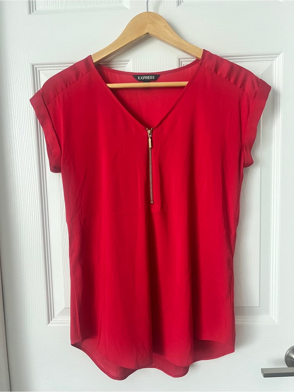 Express Women's Red V-Neck Zip Front Blouse